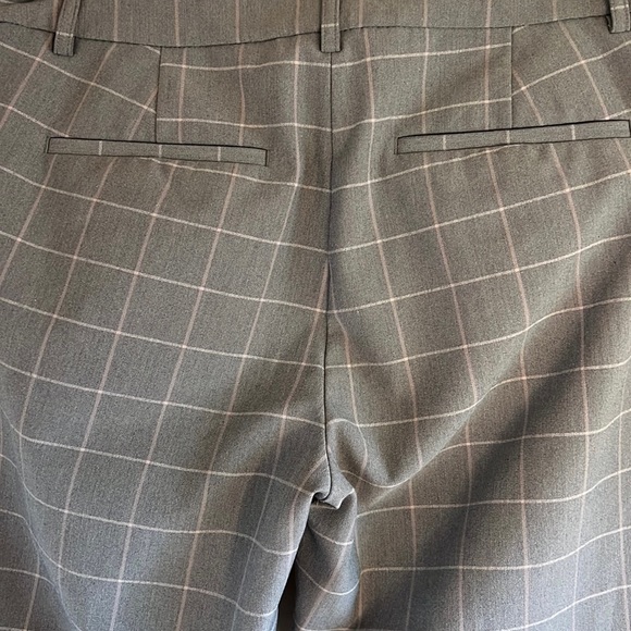 EUC Express Stretch Columnist Ankle size 4R gray pants - Picture 9 of 16